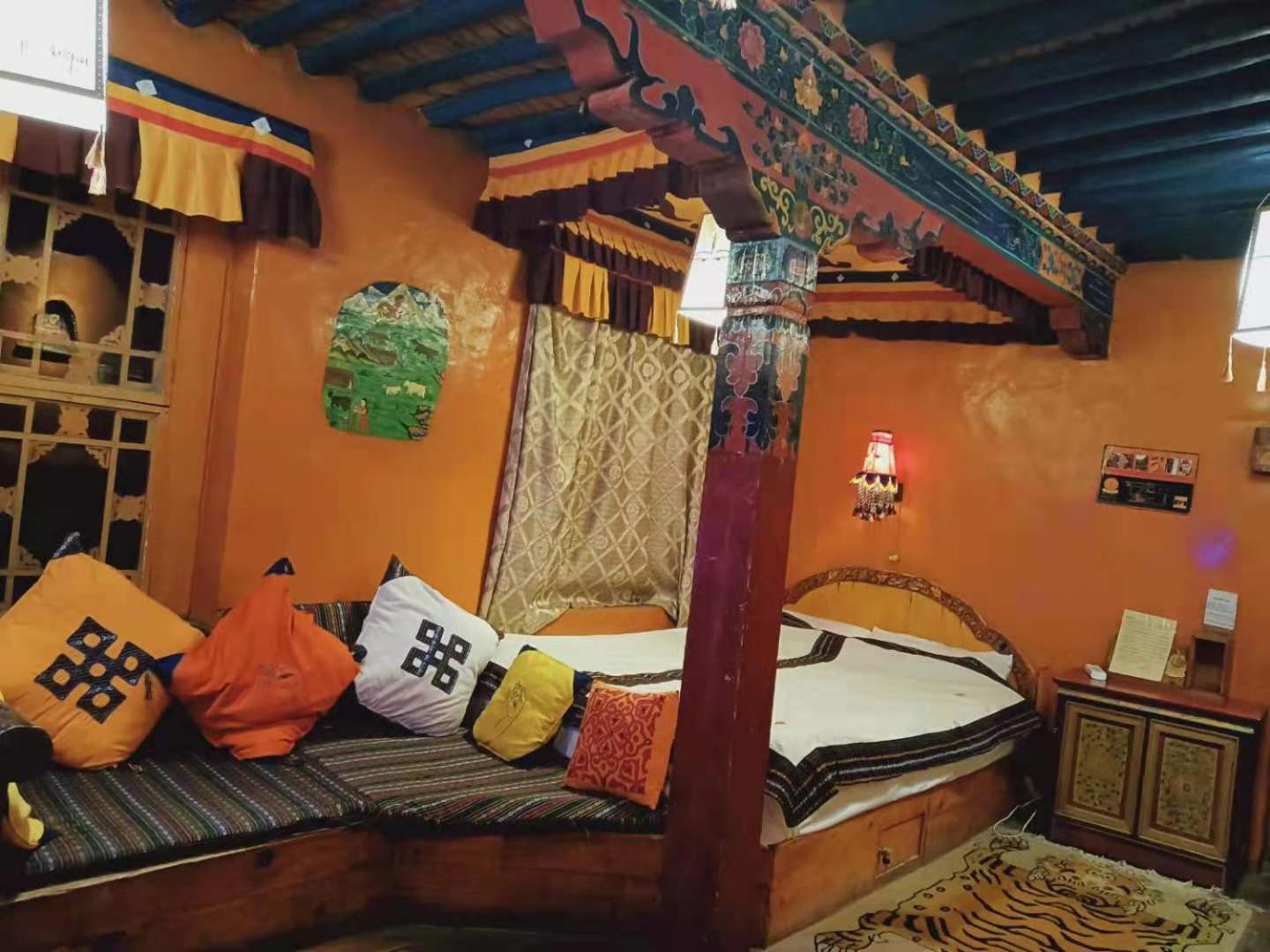 Shambhala Palace Hotel Lhasa Dış mekan fotoğraf