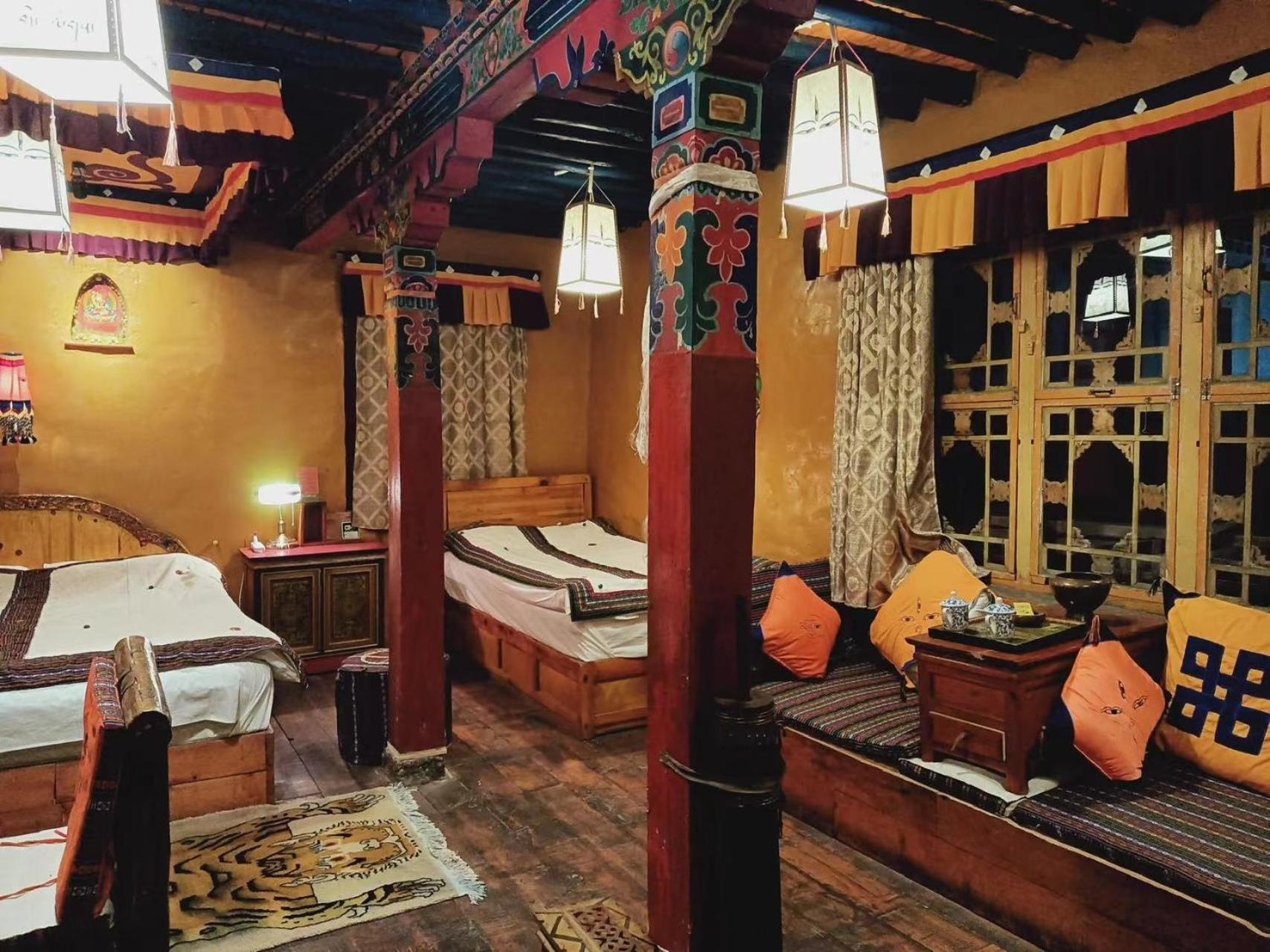 Shambhala Palace Hotel Lhasa Dış mekan fotoğraf