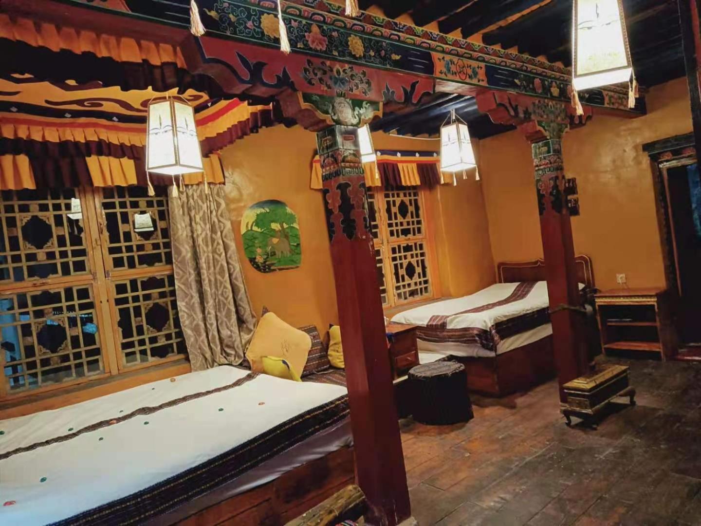 Shambhala Palace Hotel Lhasa Dış mekan fotoğraf