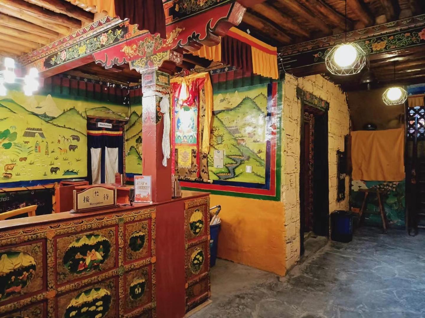 Shambhala Palace Hotel Lhasa Dış mekan fotoğraf