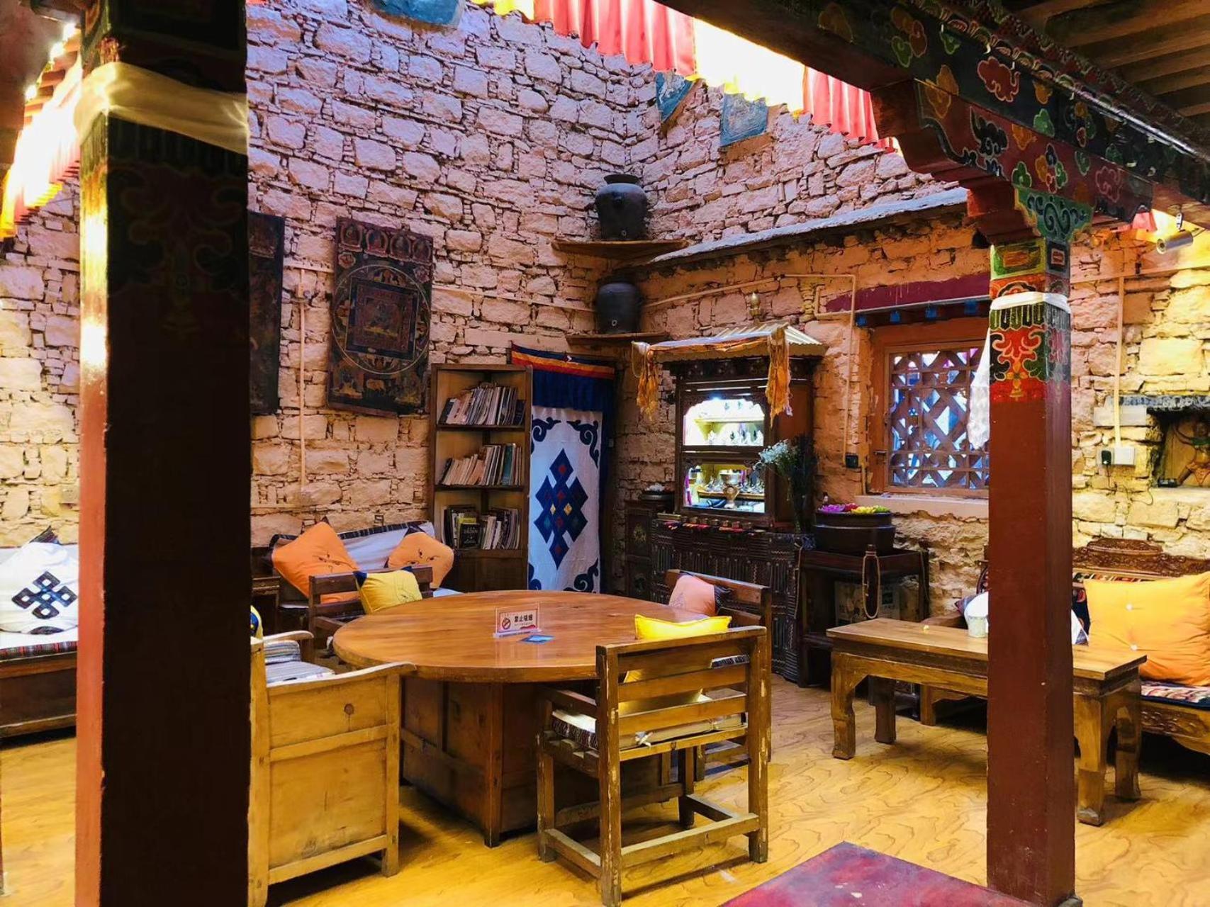 Shambhala Palace Hotel Lhasa Dış mekan fotoğraf